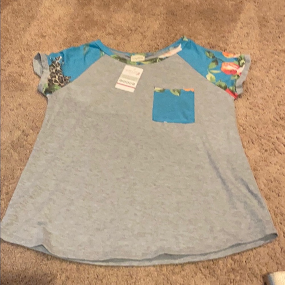 Lovely Melody Floral Short Sleeve Top